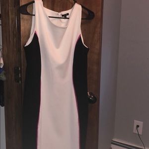 White/ black contrast dress